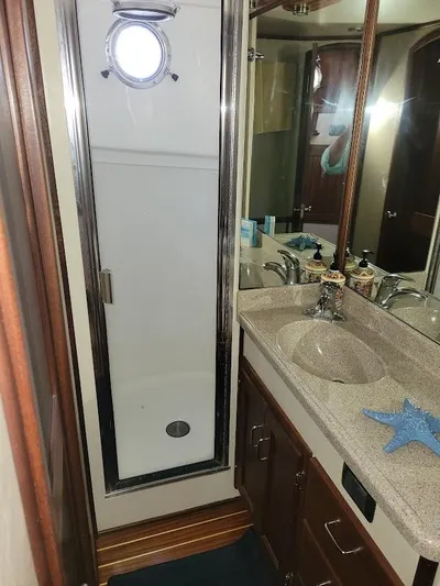 Shanti Yacht Photos Pics 