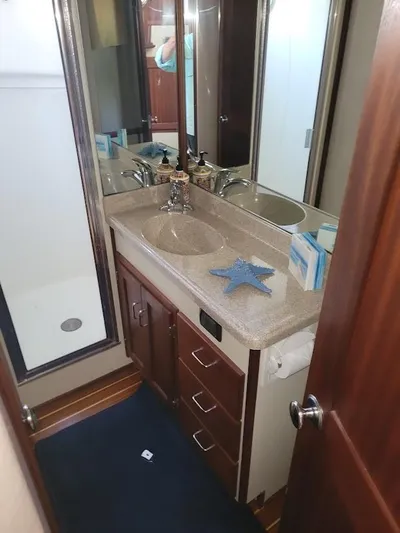 Shanti Yacht Photos Pics 