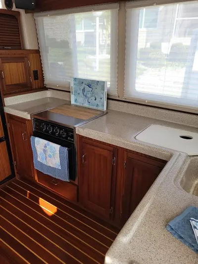 Shanti Yacht Photos Pics 