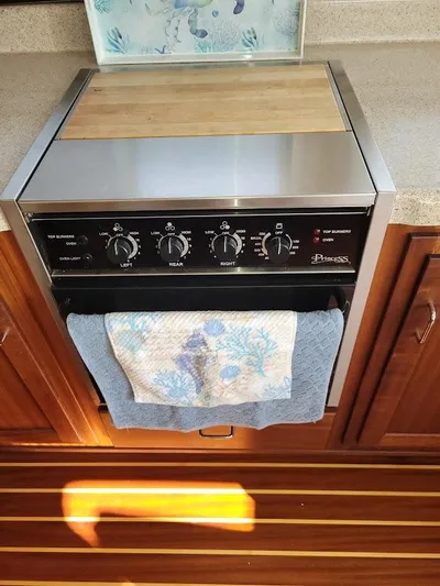 Shanti Yacht Photos Pics 