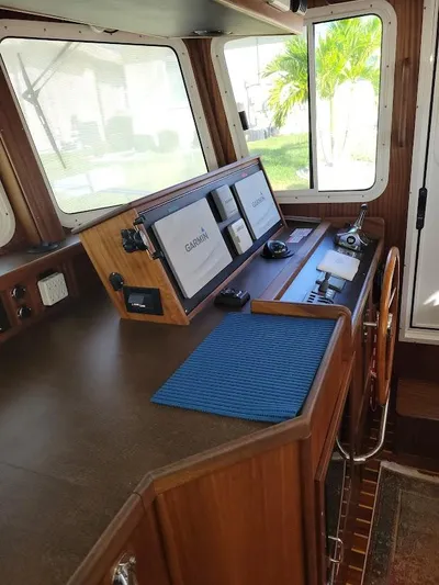 Shanti Yacht Photos Pics 