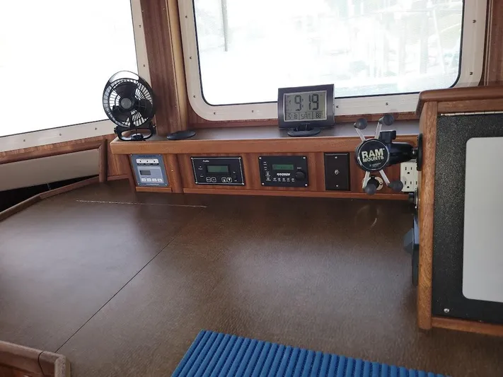 Shanti Yacht Photos Pics 