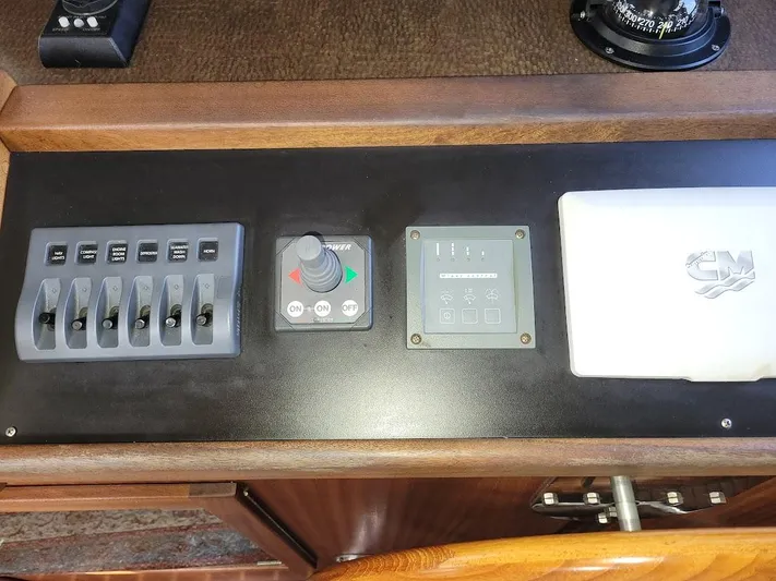 Shanti Yacht Photos Pics 