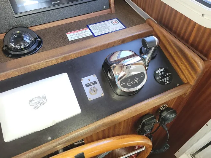 Shanti Yacht Photos Pics 