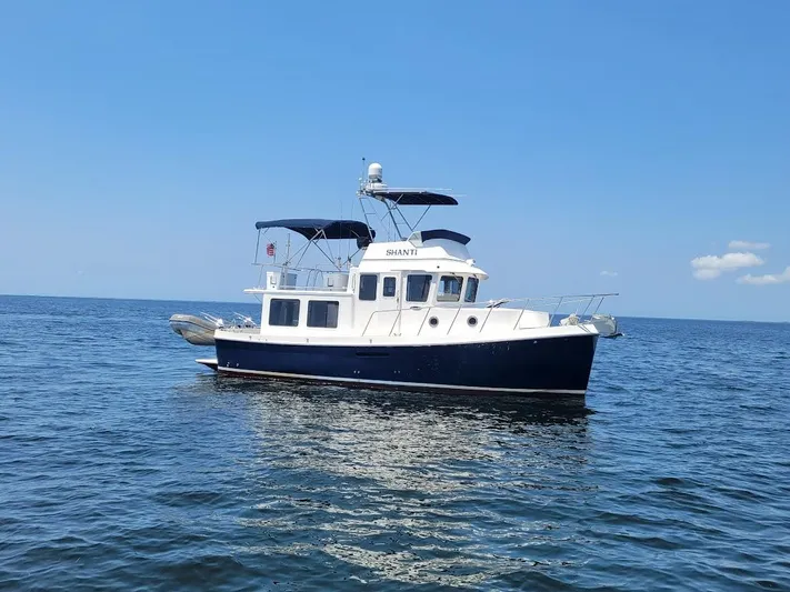 Shanti Yacht Photos Pics 