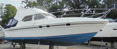 1989 Fairline Sedan 36