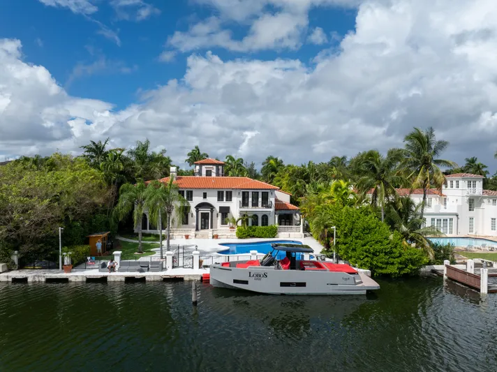 Painkiller Yacht Photos Pics 