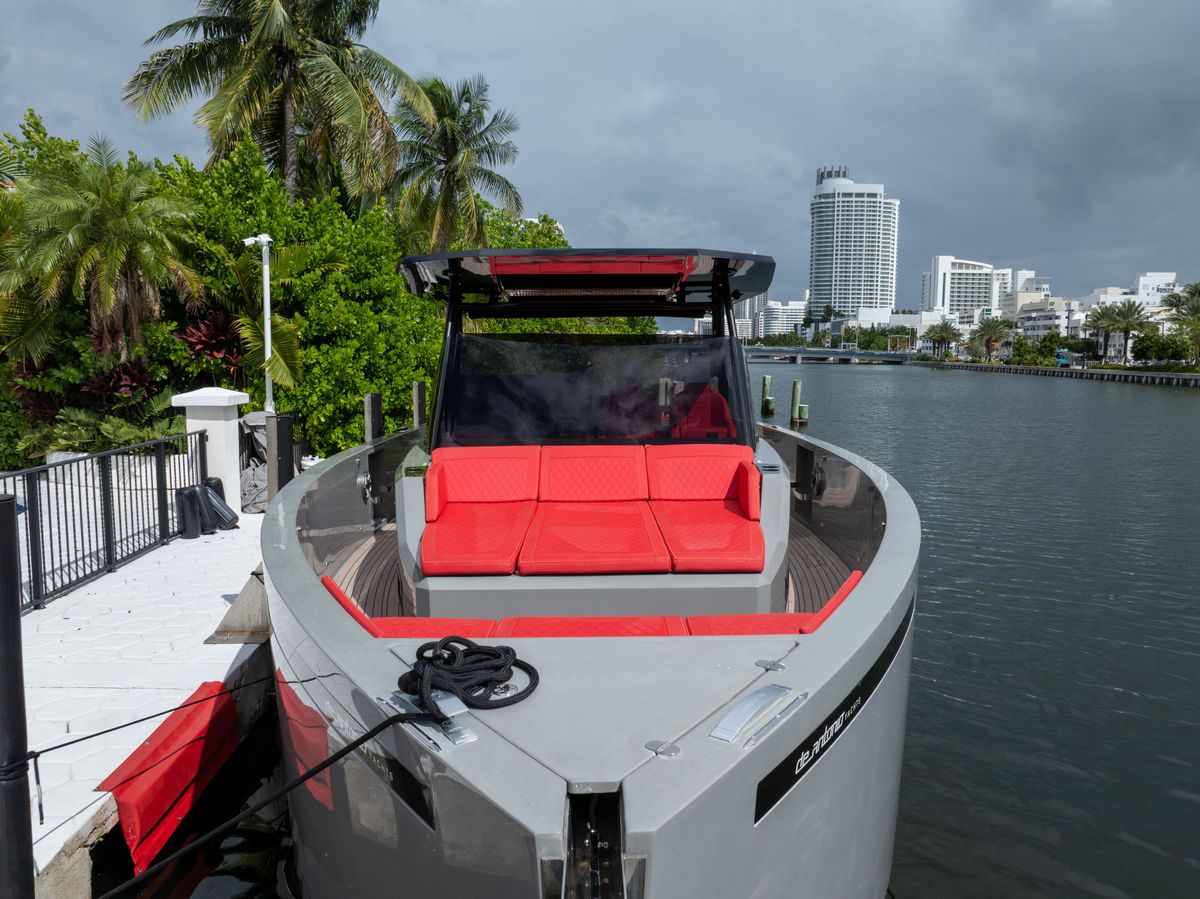 2023 De Antonio Yachts 42 
