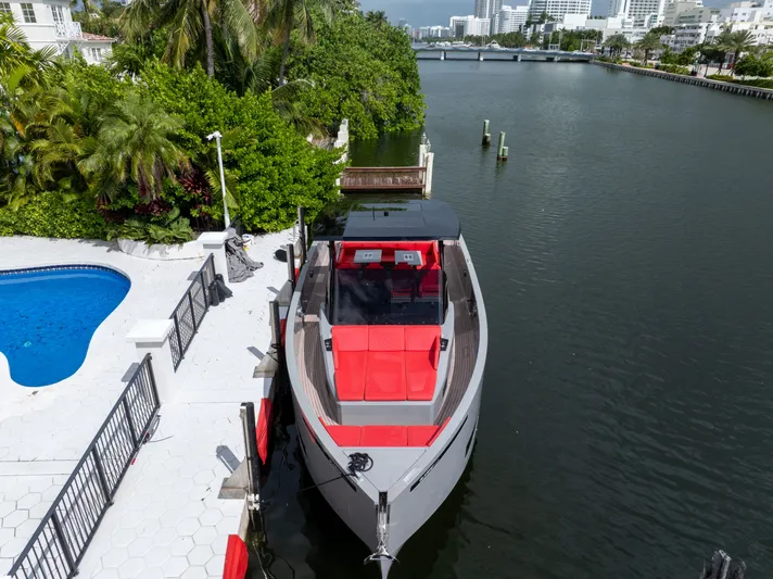 Painkiller Yacht Photos Pics 