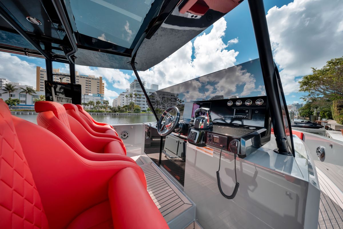 2023 De Antonio Yachts 42 