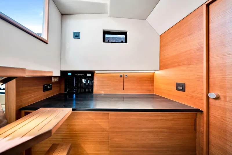 Painkiller Yacht Photos Pics 