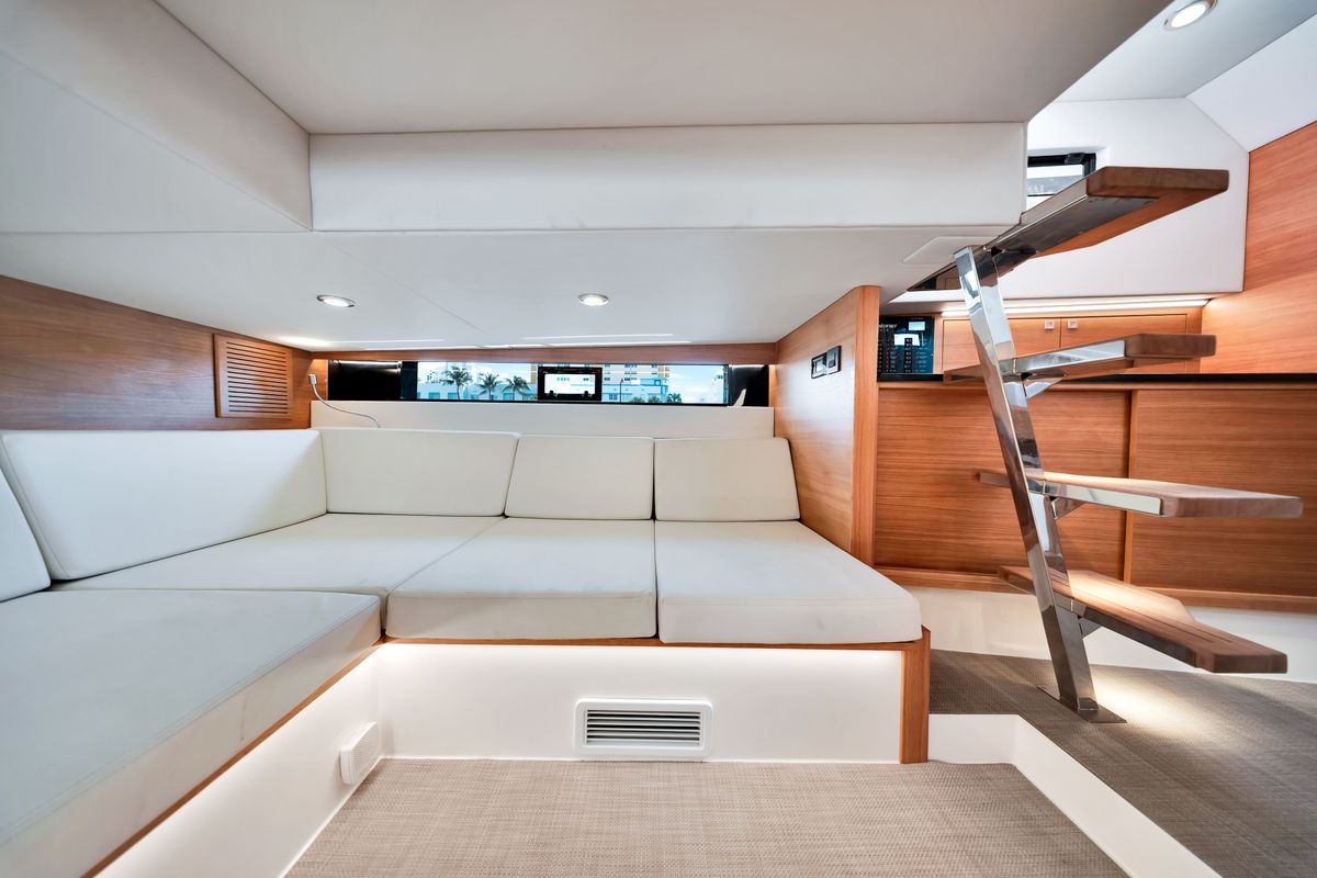 2023 De Antonio Yachts 42 