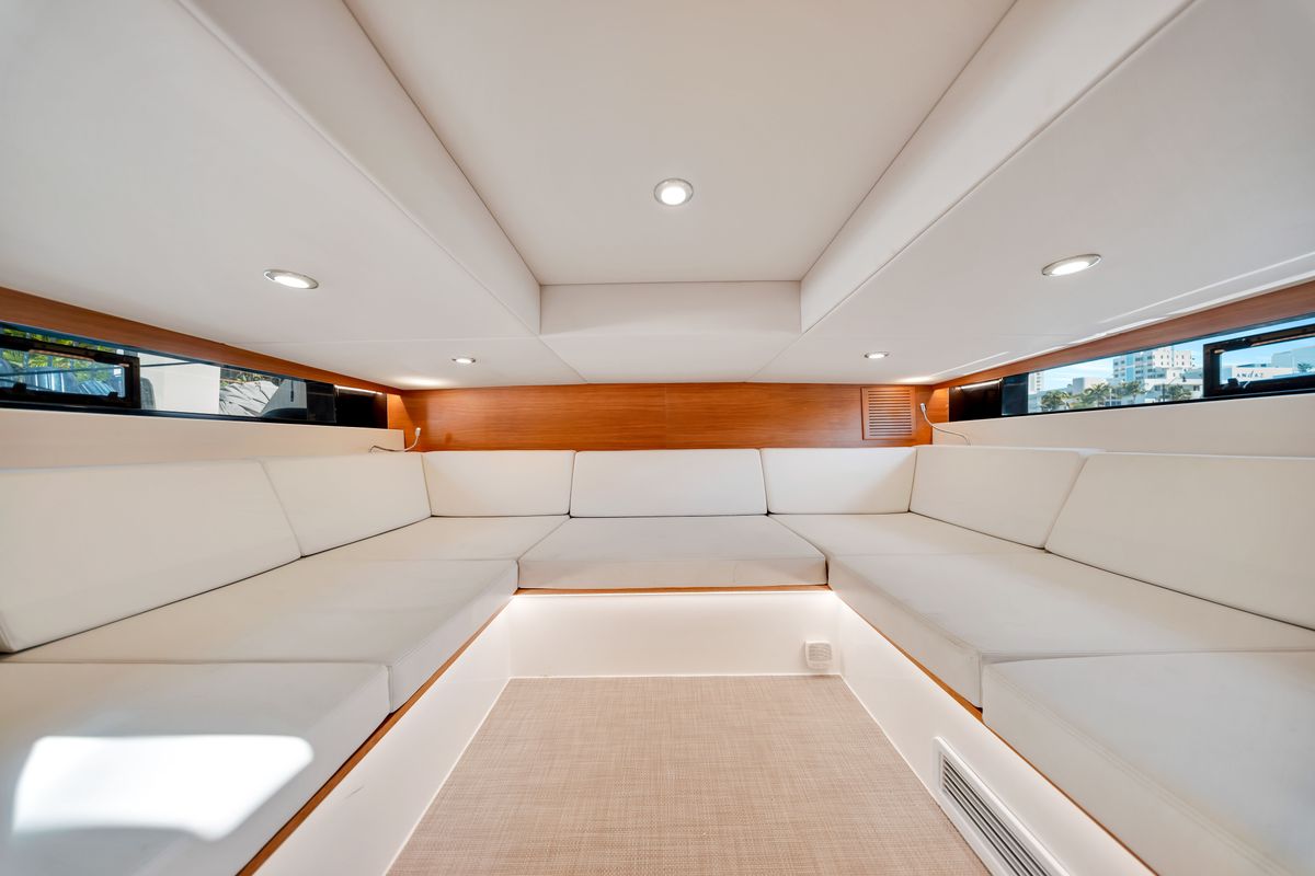 2023 De Antonio Yachts 42 