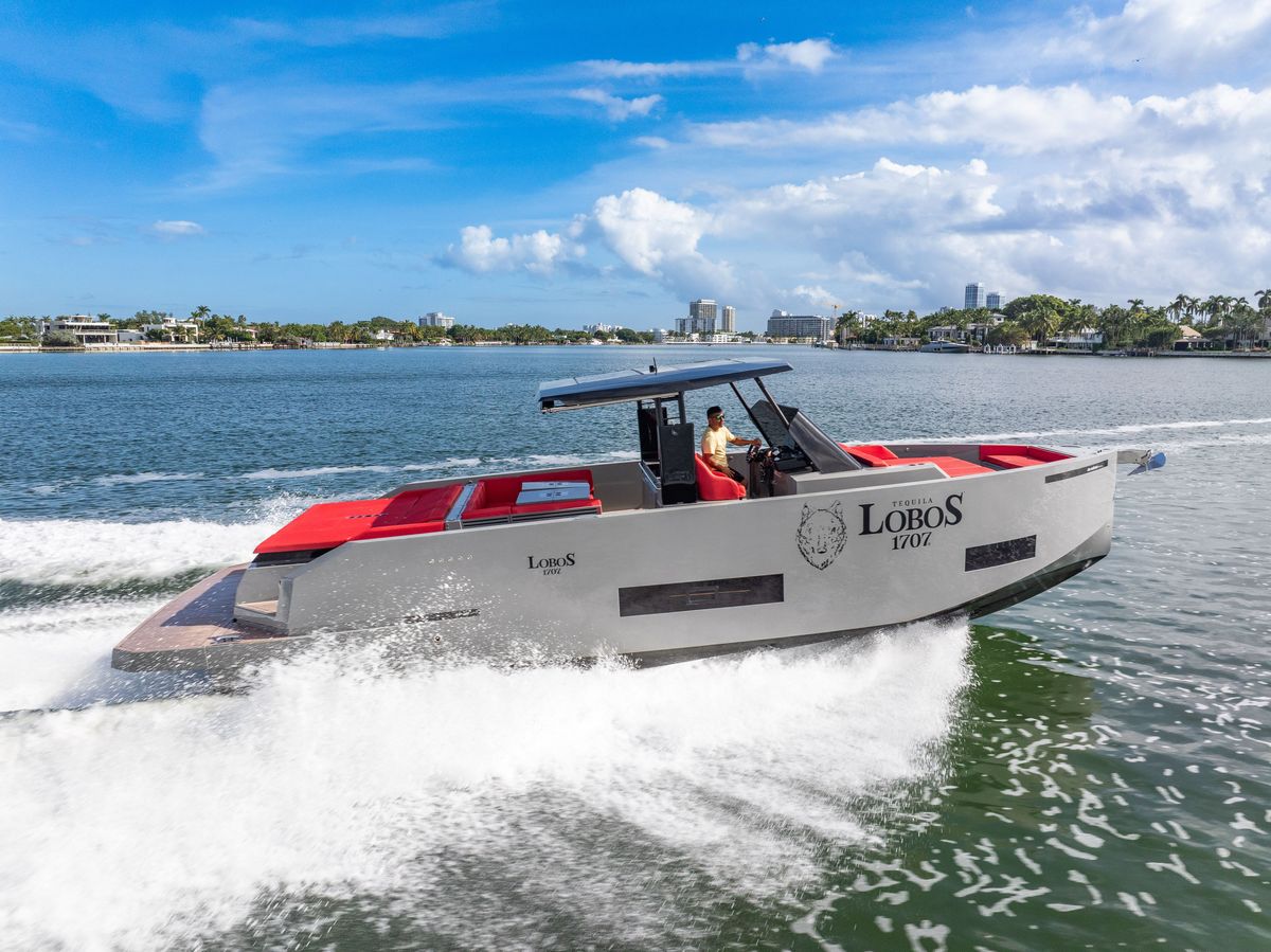 2023 De Antonio Yachts 42 