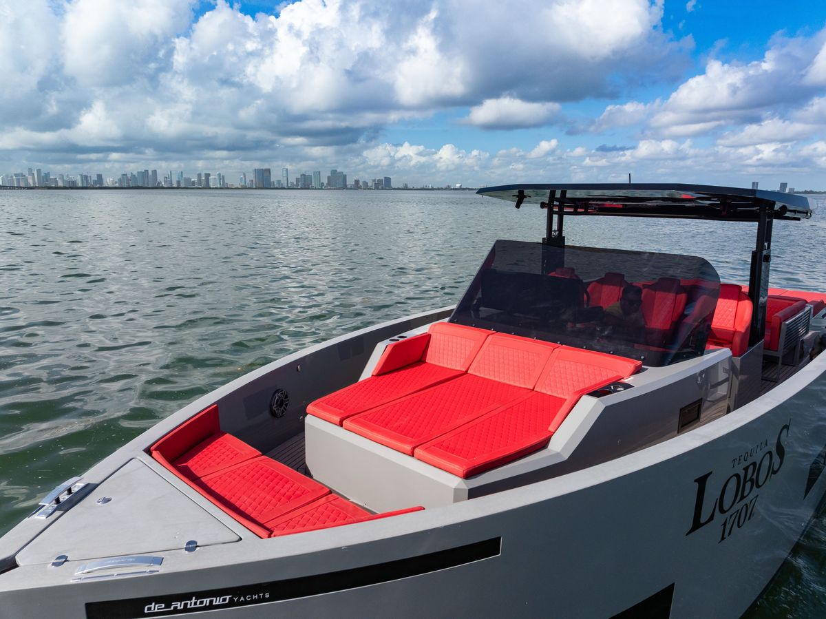 2023 De Antonio Yachts 42 