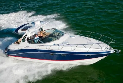  Yacht Photos Pics Manufacturer Provided Image: 2013 Four Winns Vista 375 cruising on open water.