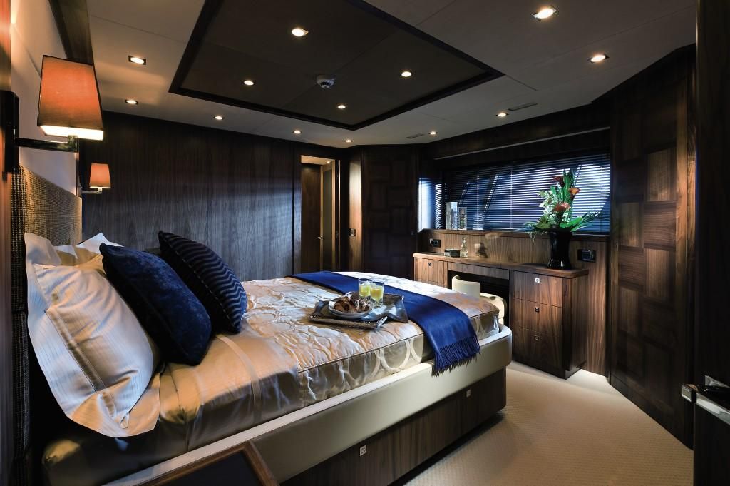 2014 Sunseeker 131 