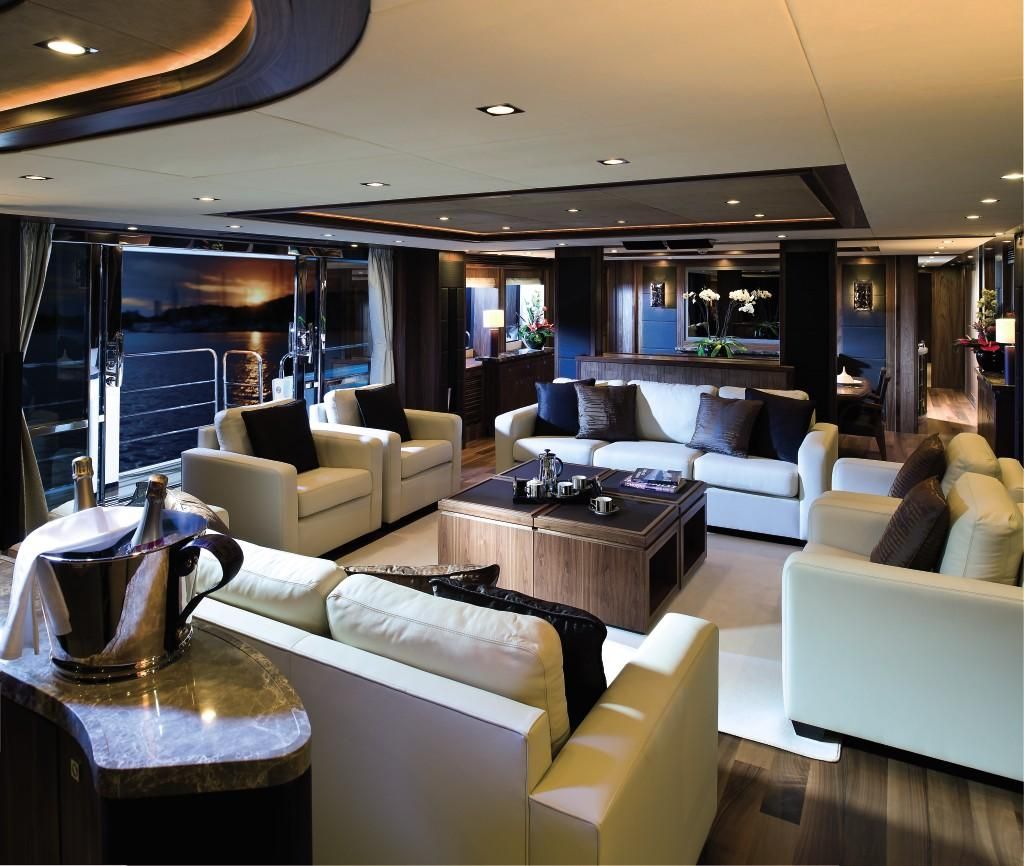 2014 Sunseeker 131 
