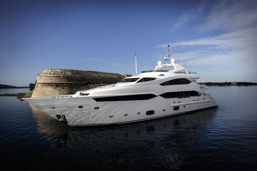 2014 Sunseeker 131 