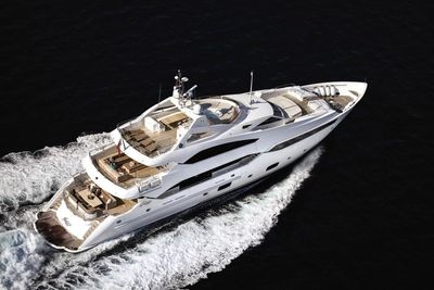 Yacht