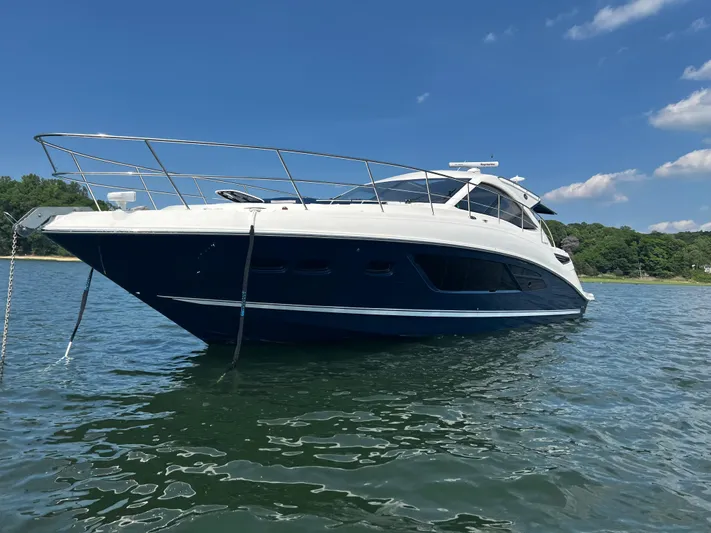Party Of 5 Yacht Photos Pics 