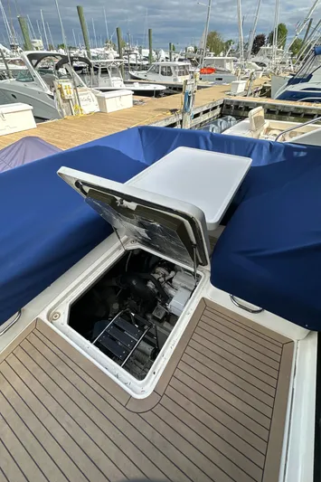 Party Of 5 Yacht Photos Pics 