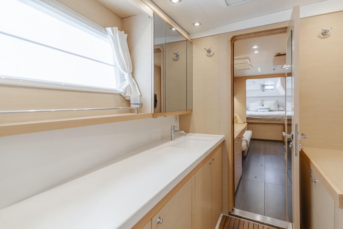 2016 Lagoon 45 
