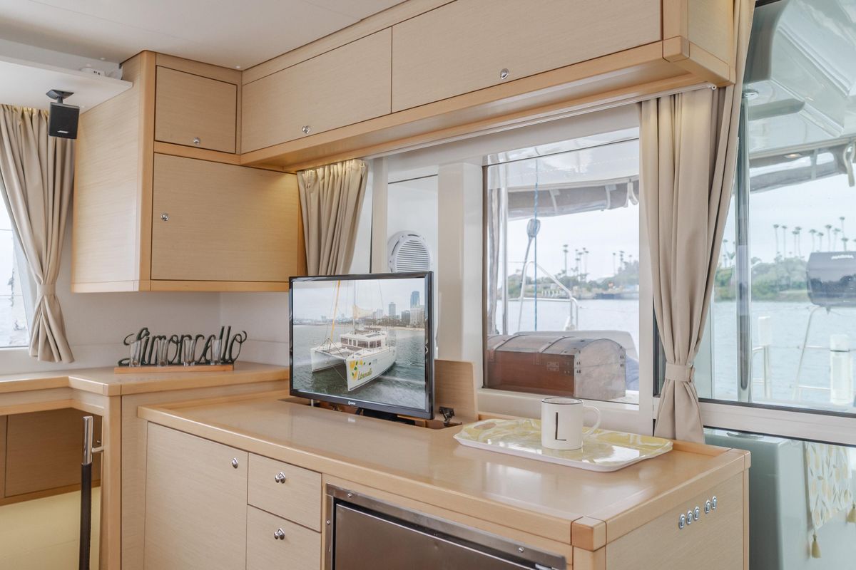2016 Lagoon 45 