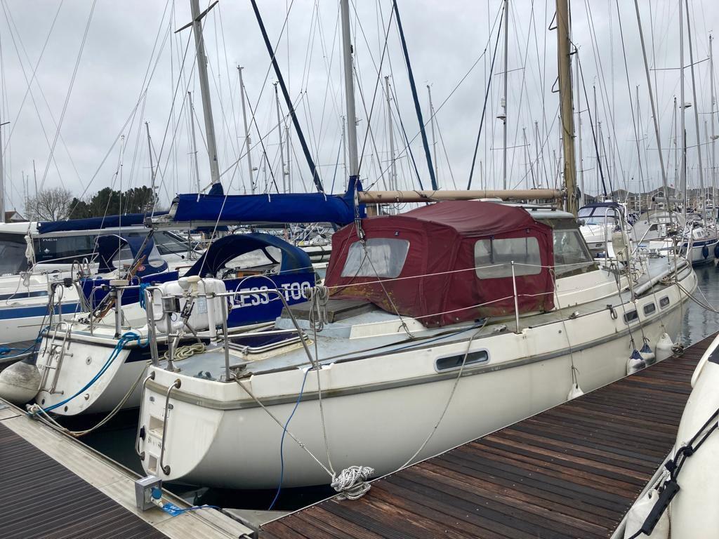 lohi 34 sailboat