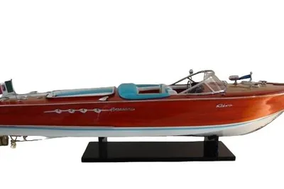 2024 Riva Aquarama modelboot 66 cm