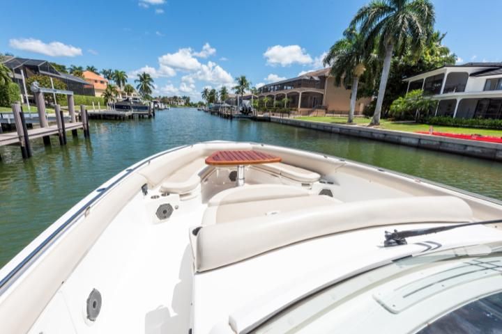 2019 Boston Whaler 420 Outrage