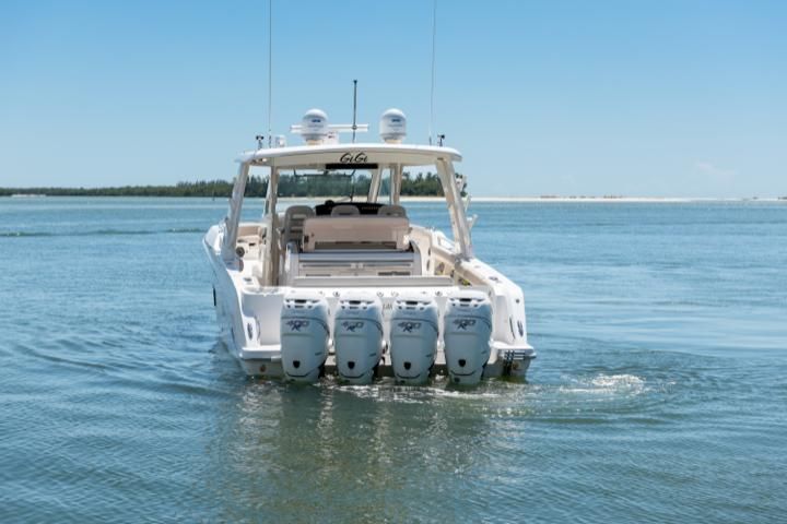 2019 Boston Whaler 420 Outrage