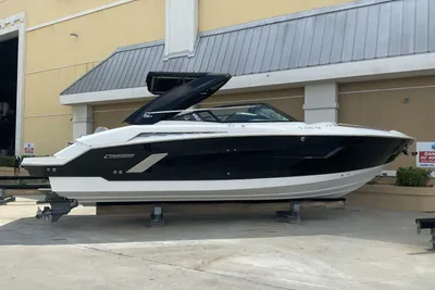 Cruisers Sport Series 328 BR