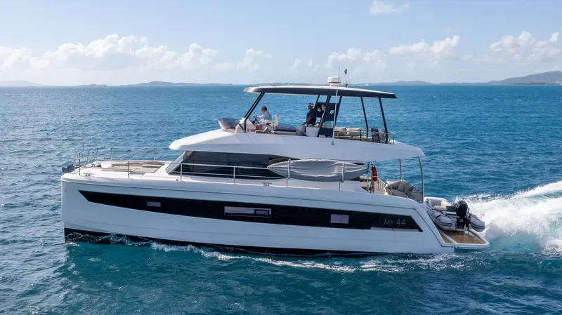 Fountaine Pajot 50' Yacht Photos Pics 