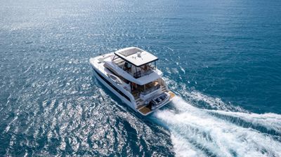 Yacht