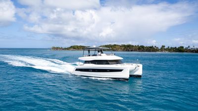 Yacht