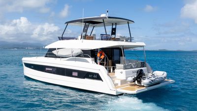 Yacht