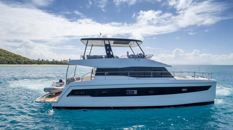 Fountaine Pajot 50' Yacht Photos Pics 