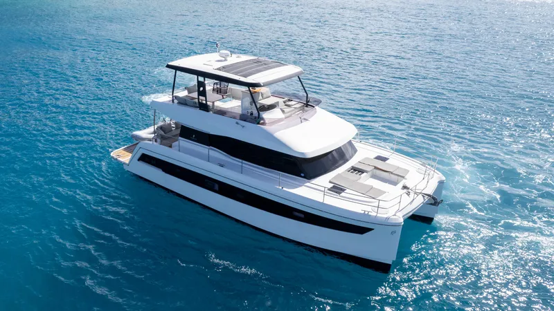 Fountaine Pajot 50' Yacht Photos Pics 