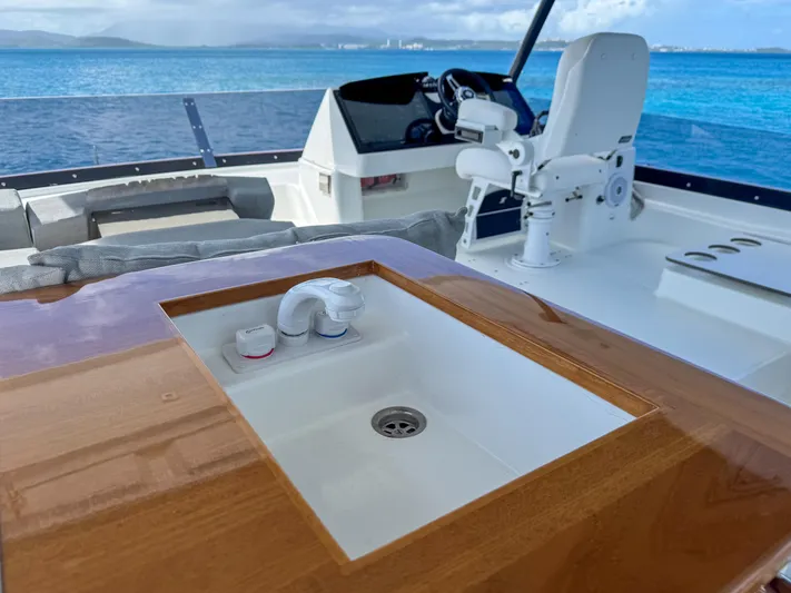 Fountaine Pajot 50' Yacht Photos Pics 