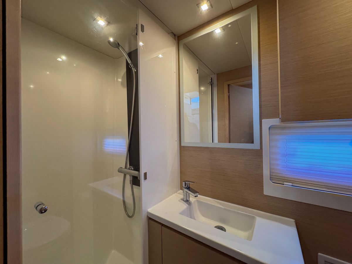 2021 Fountaine Pajot 44 