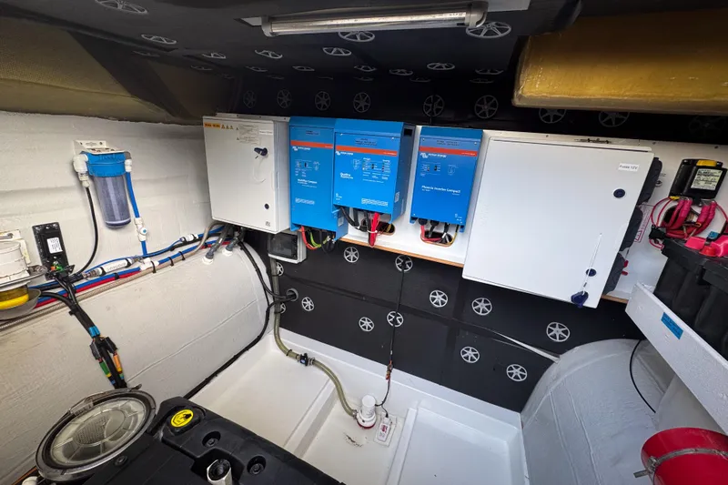 Fountaine Pajot 50' Yacht Photos Pics 