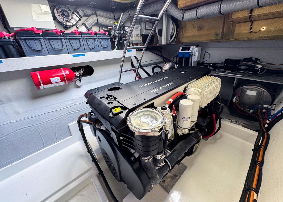 2021 Fountaine Pajot 44 