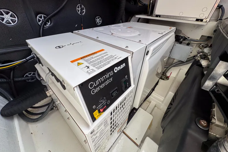 Fountaine Pajot 50' Yacht Photos Pics 