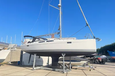 Hanse 385
