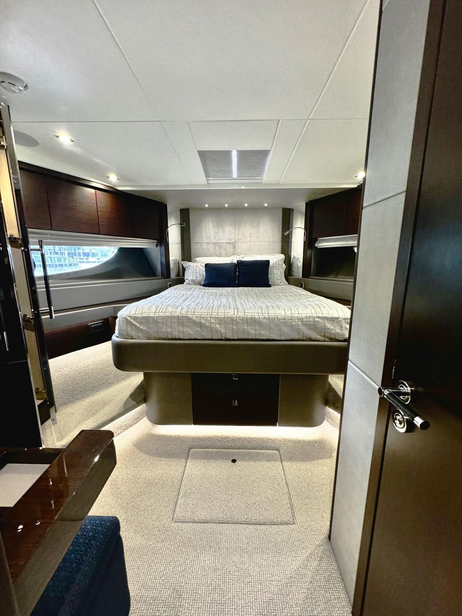 2019 Sunseeker 76 