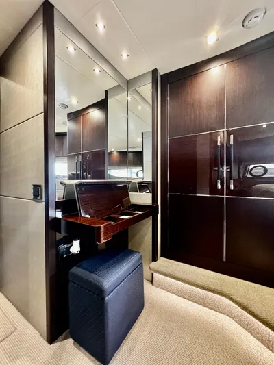 Journey Yacht Photos Pics Luxurious interior of 2019 Sunseeker 76 Yacht with elegant wood finishes and modern design.