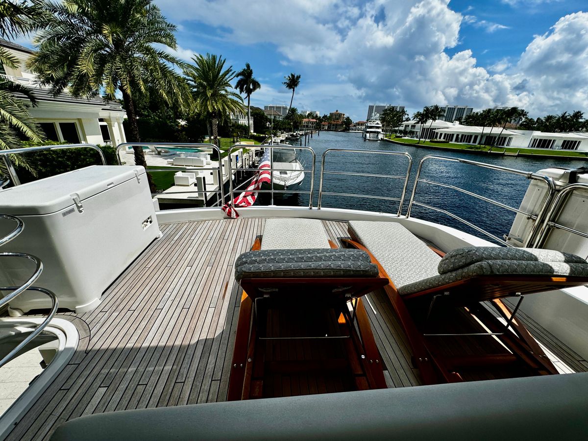 2019 Sunseeker 76 