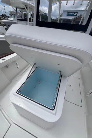  Yacht Photos Pics 2026 Pair Customs 27 Center Console boat with open storage compartment.