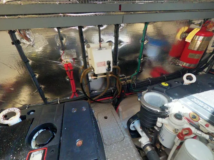 Spectre Yacht Photos Pics 